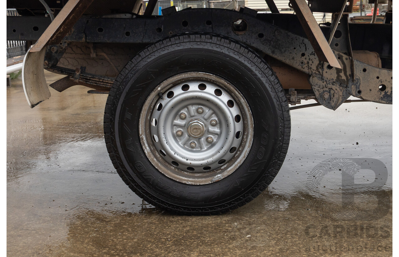 03/2015 Mitsubishi Triton GL MN MY15 C/Chas white  2.4L