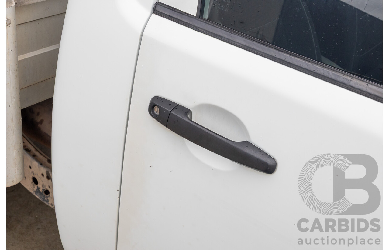 03/2015 Mitsubishi Triton GL MN MY15 C/Chas white  2.4L