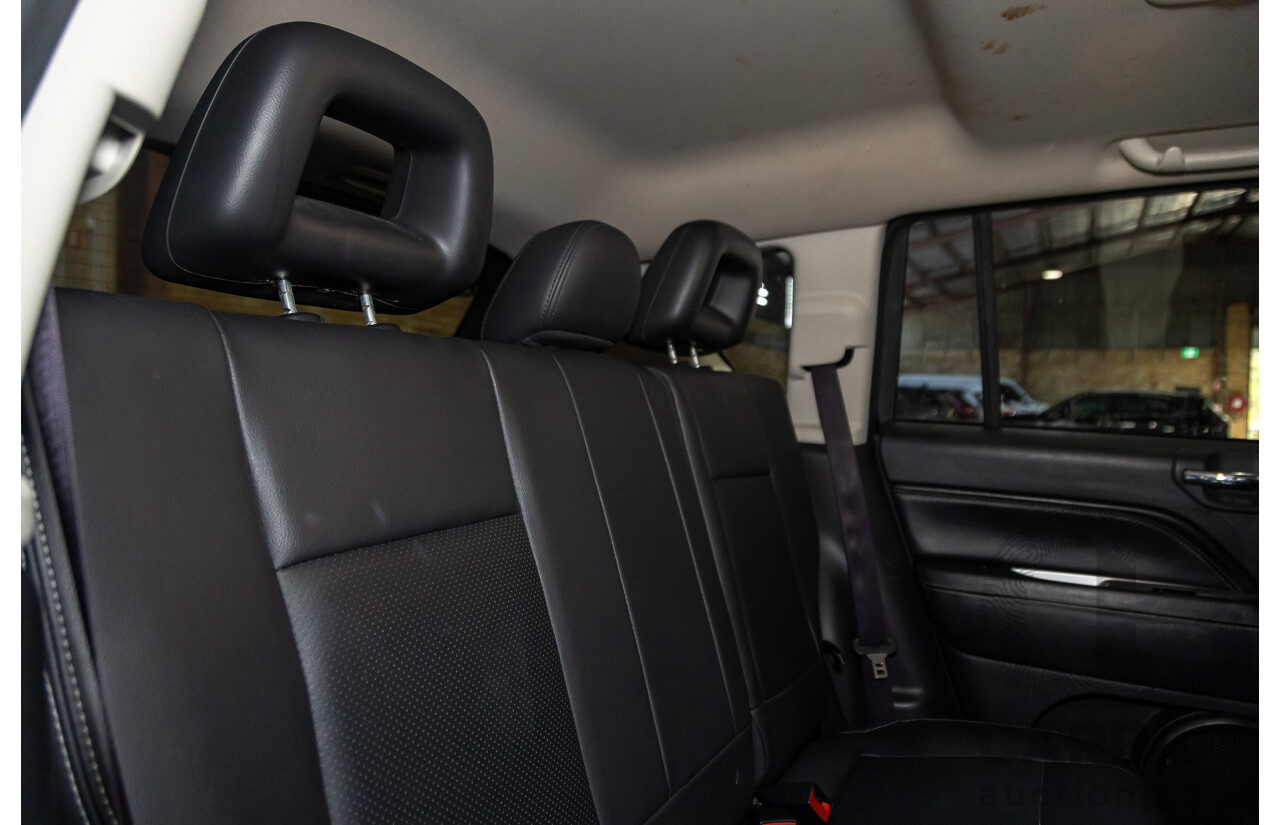 06/2015 Jeep Compass Limited (4x4) MK MY14 4d Wagon Black 2.4L