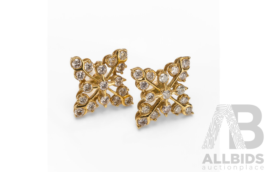 18ct Yellow Gold & Diamonds Snowflake Stud Earrings with Valuation - 3.20gms