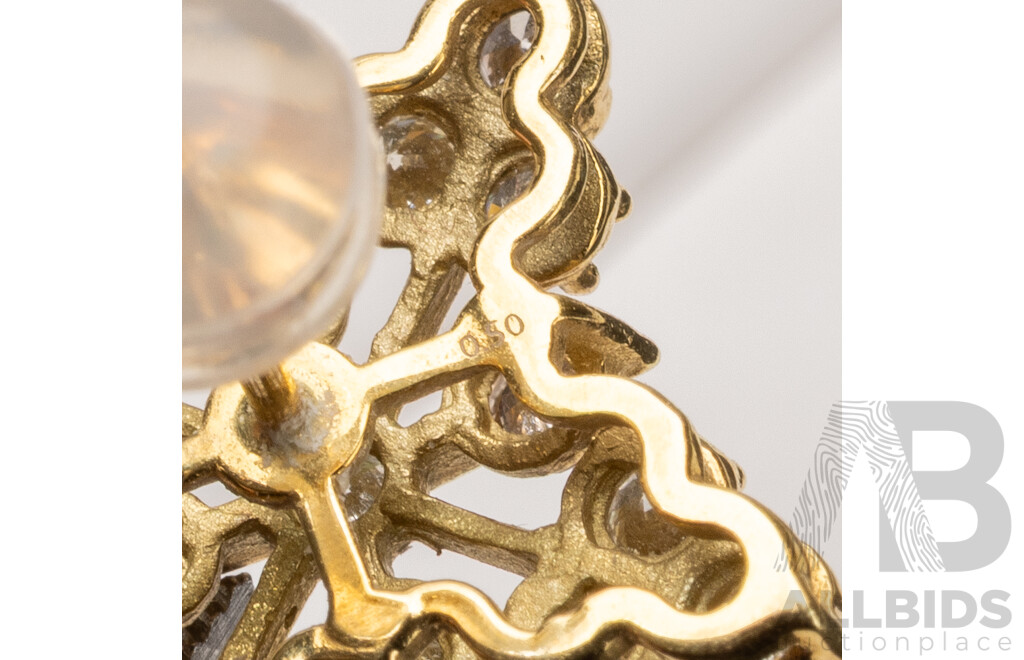 18ct Yellow Gold & Diamonds Snowflake Stud Earrings with Valuation - 3.20gms