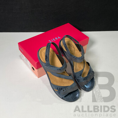 Ziera Beaux Navy Scratch Womens Sandal Size 40