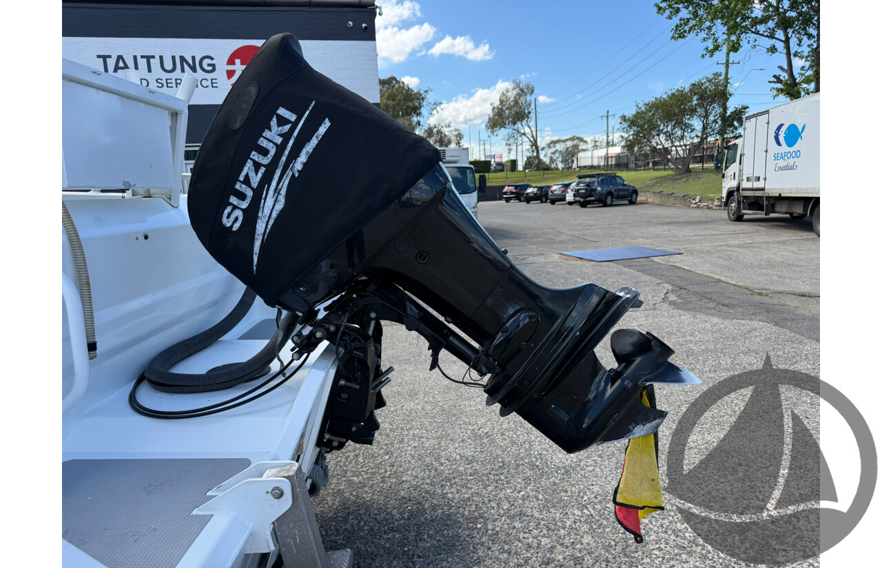 NO RESERVE | 2014 Formosa 550 Classic Center Cabin MK3, 140HP 4 Stroke Suzuki