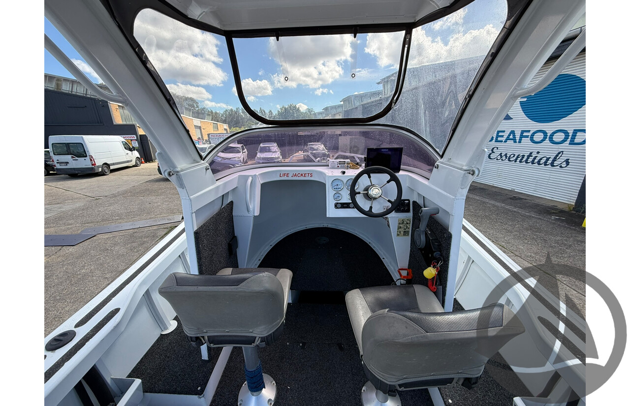 NO RESERVE | 2014 Formosa 550 Classic Center Cabin MK3, 140HP 4 Stroke Suzuki