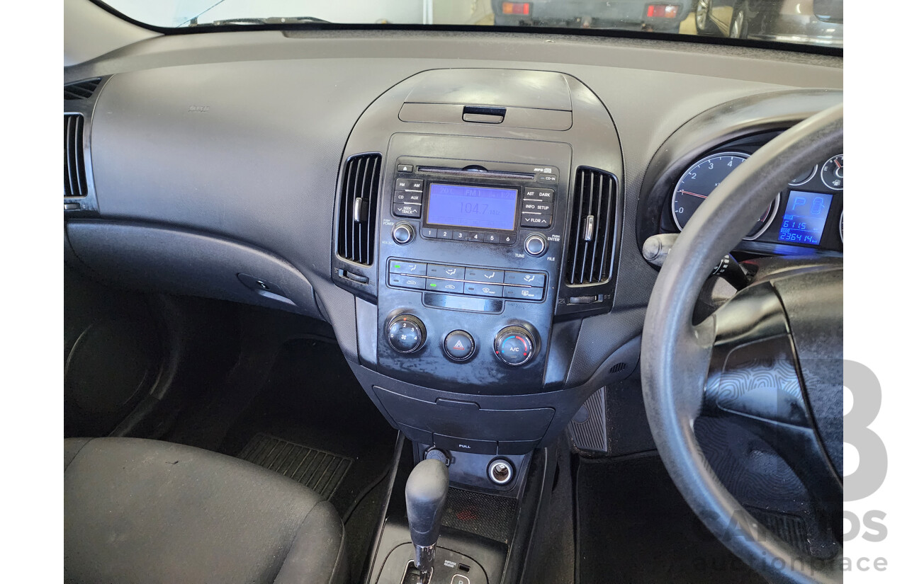 07/2009 Hyundai i30 SX FD MY09 5d Hatchback Blue 2.0L