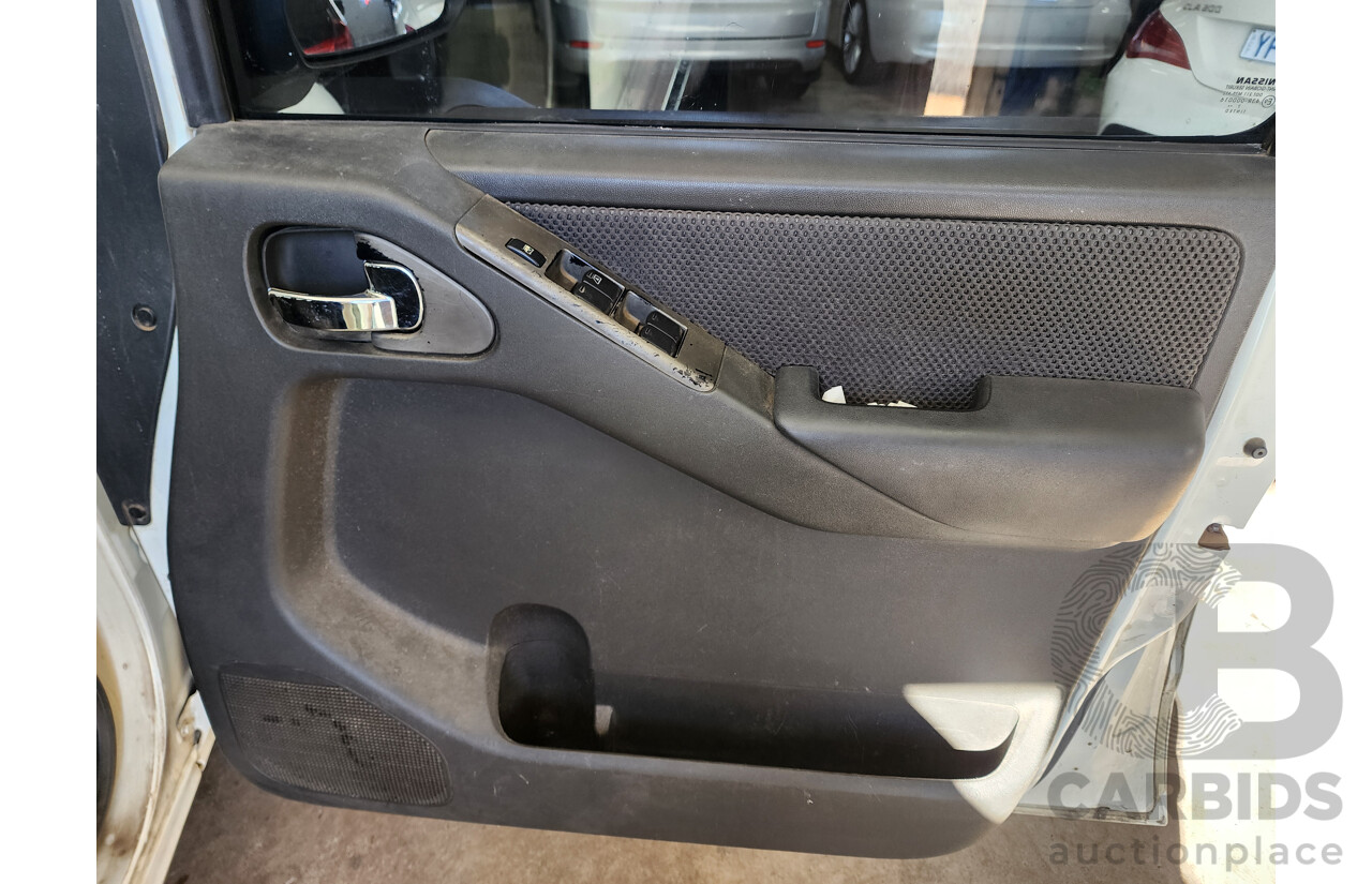 03/2008 Nissan Navara ST-X (4x4) D40 Dual Cab P/Up White 2.5L