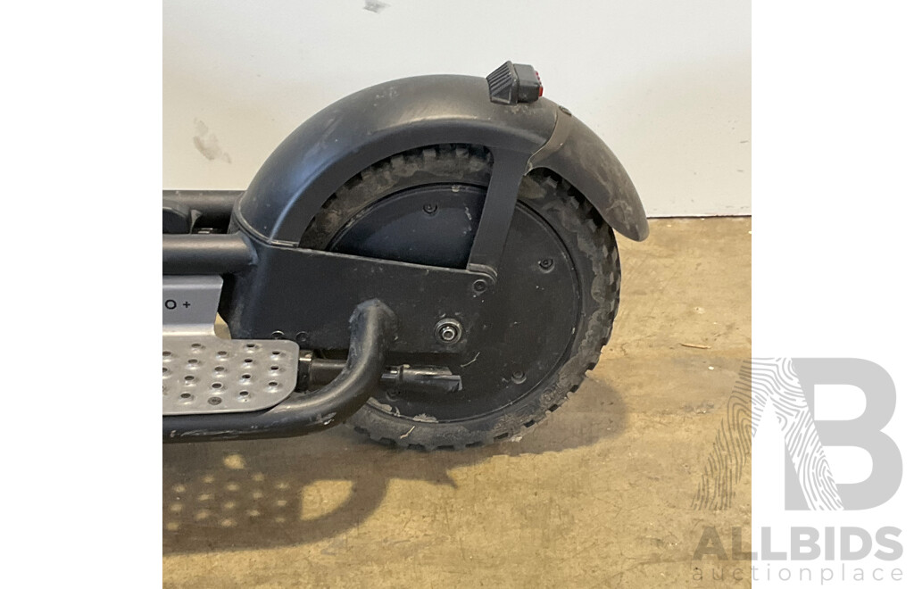 PURE ESCAPE PRO+ Electric Scooter