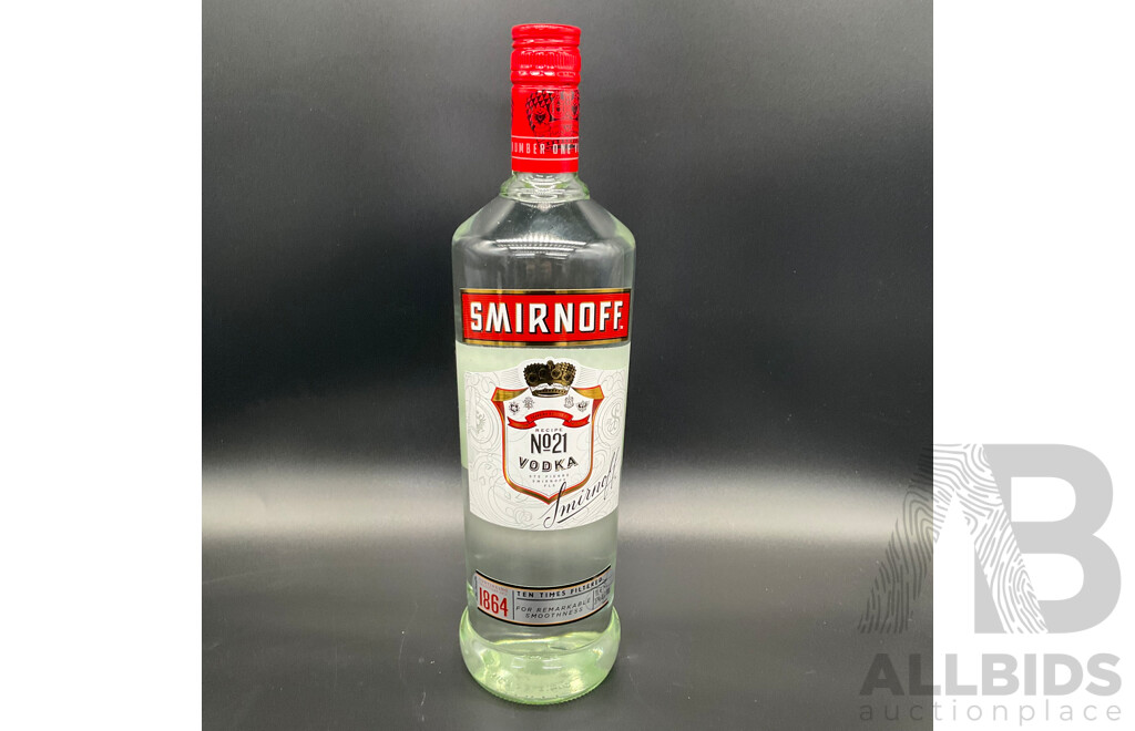 SMIRNOFF VODKA 1L & ABSOLUT VODKA 1L - LOT of 2