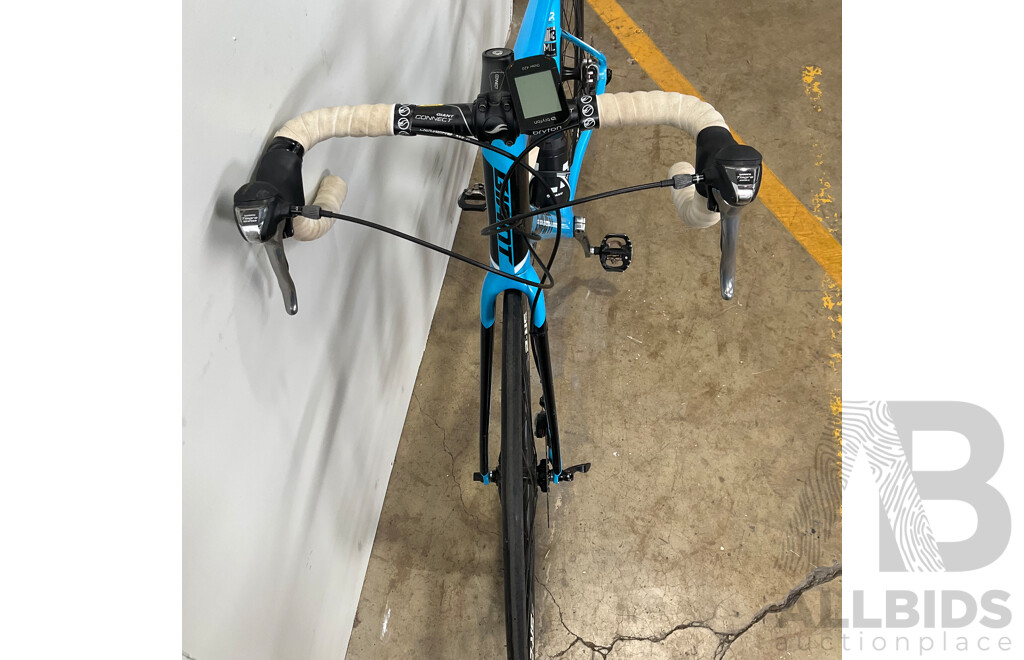 2016 GIANT Defy 1 Disk Endurance Roa Bike