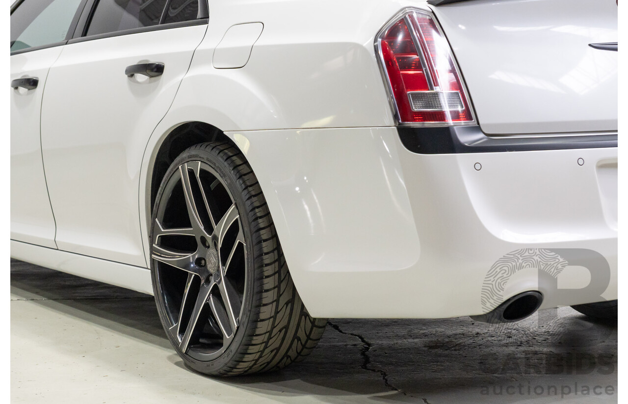 04/2013 Chrysler 300 C MY12 4d Sedan White 3.0L V6