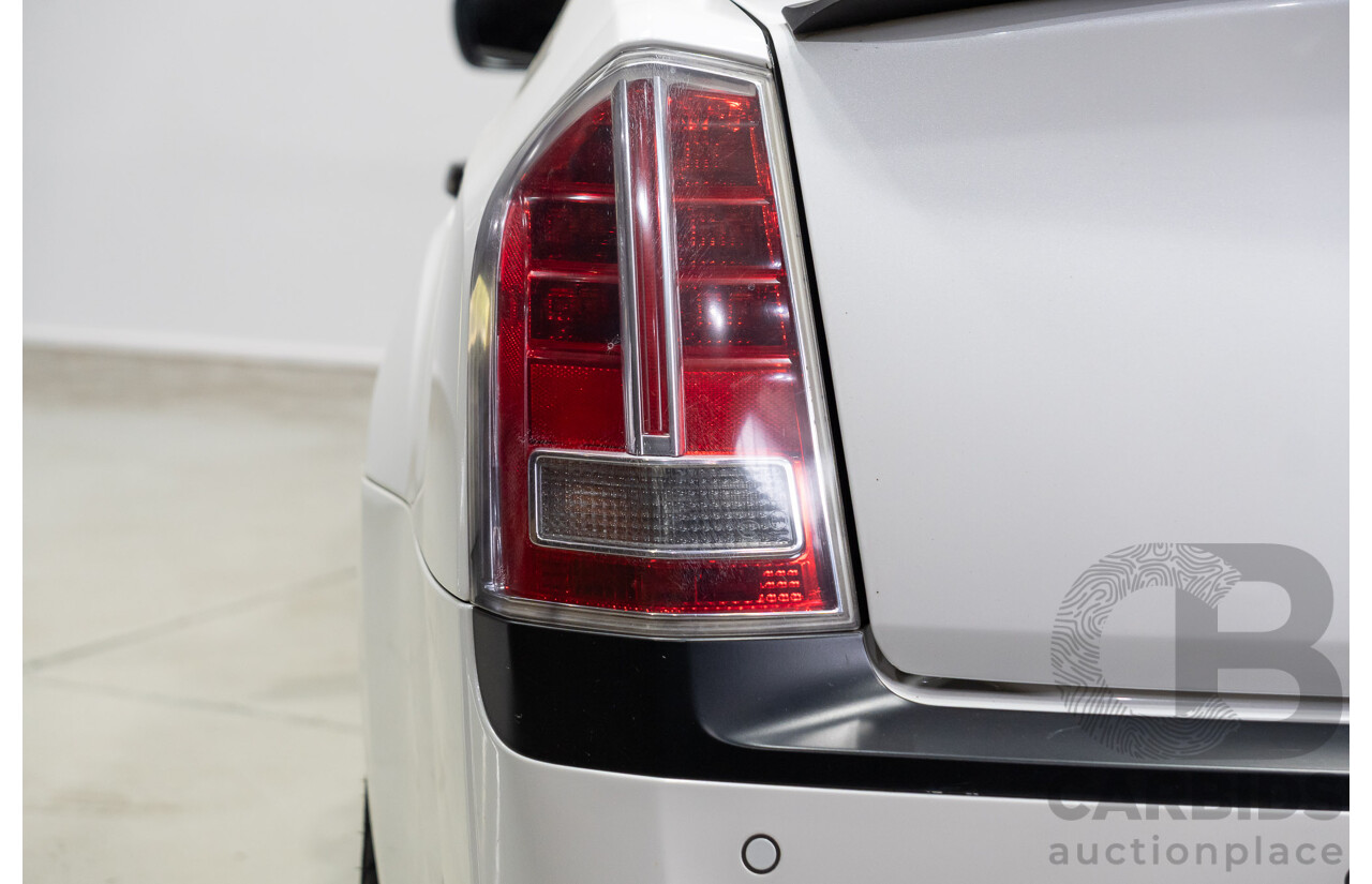 04/2013 Chrysler 300 C MY12 4d Sedan White 3.0L V6