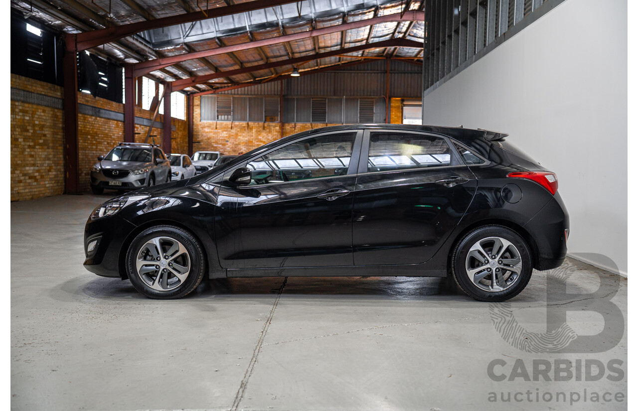 4/2016 Hyundai i30 Active X GD4 Series 2 5d Hatchback Black Turbo Diesel 1.6L