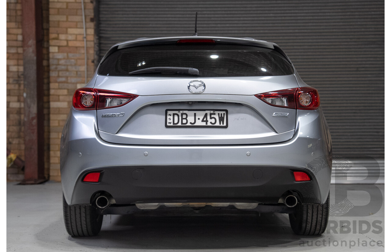09/2015 Mazda 3 MAXX BM MY15 5d Hatchback Silver 2.0L