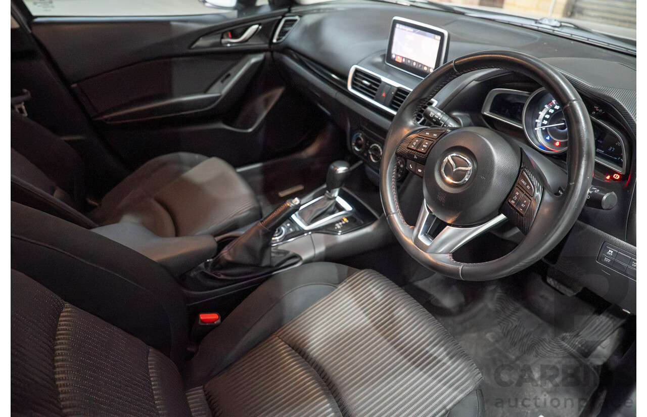09/2015 Mazda 3 MAXX BM MY15 5d Hatchback Silver 2.0L