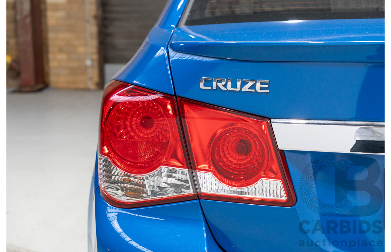 06/2013 Holden Cruze SRi V JH MY14 4d Sedan Blue 1.6L