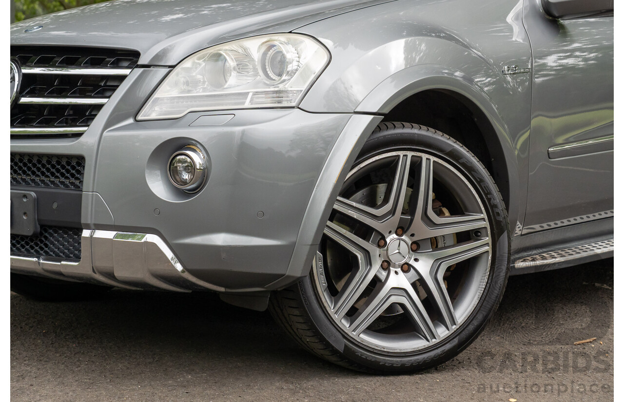 12/2009 Mercedes-Benz ML 63 AMG (4x4) W164 08 Upgrade 4d Wagon Palladium Silver Metallic V8 6.2L