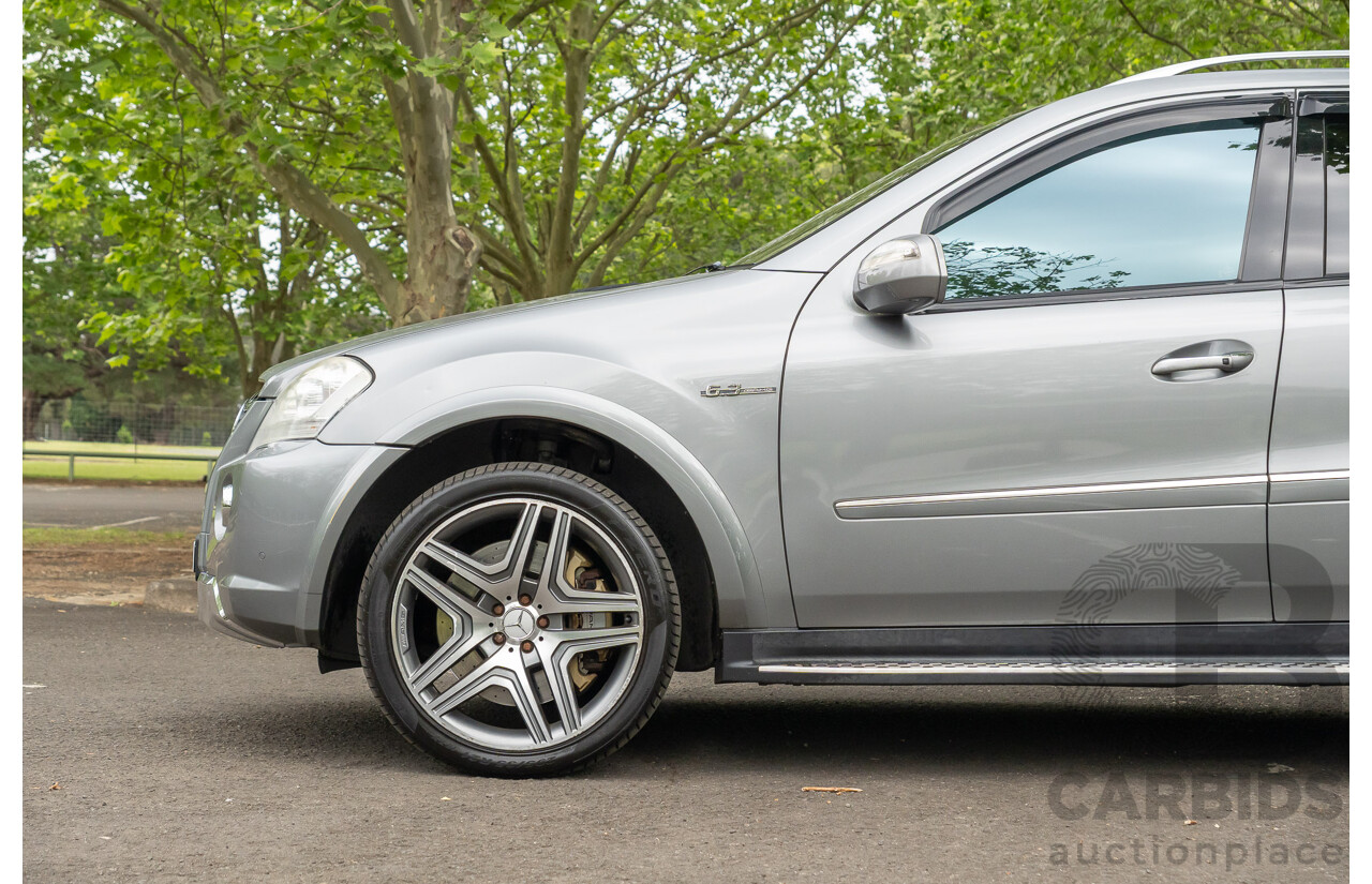 12/2009 Mercedes-Benz ML 63 AMG (4x4) W164 08 Upgrade 4d Wagon Palladium Silver Metallic V8 6.2L