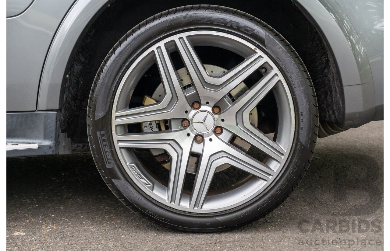 12/2009 Mercedes-Benz ML 63 AMG (4x4) W164 08 Upgrade 4d Wagon Palladium Silver Metallic V8 6.2L