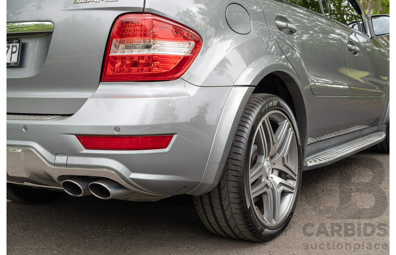12/2009 Mercedes-Benz ML 63 AMG (4x4) W164 08 Upgrade 4d Wagon Palladium Silver Metallic V8 6.2L