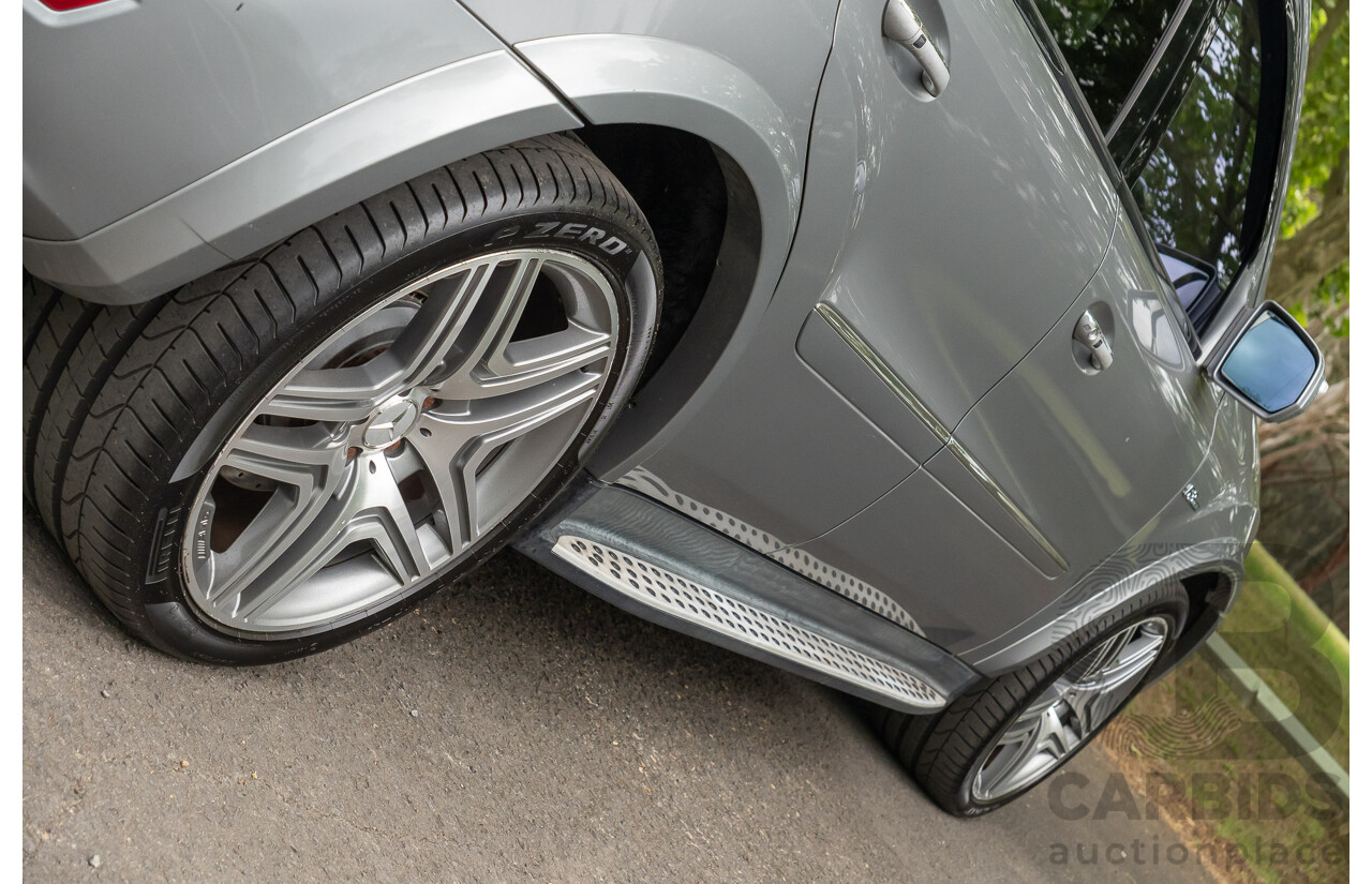 12/2009 Mercedes-Benz ML 63 AMG (4x4) W164 08 Upgrade 4d Wagon Palladium Silver Metallic V8 6.2L