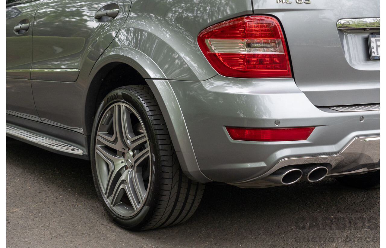 12/2009 Mercedes-Benz ML 63 AMG (4x4) W164 08 Upgrade 4d Wagon Palladium Silver Metallic V8 6.2L