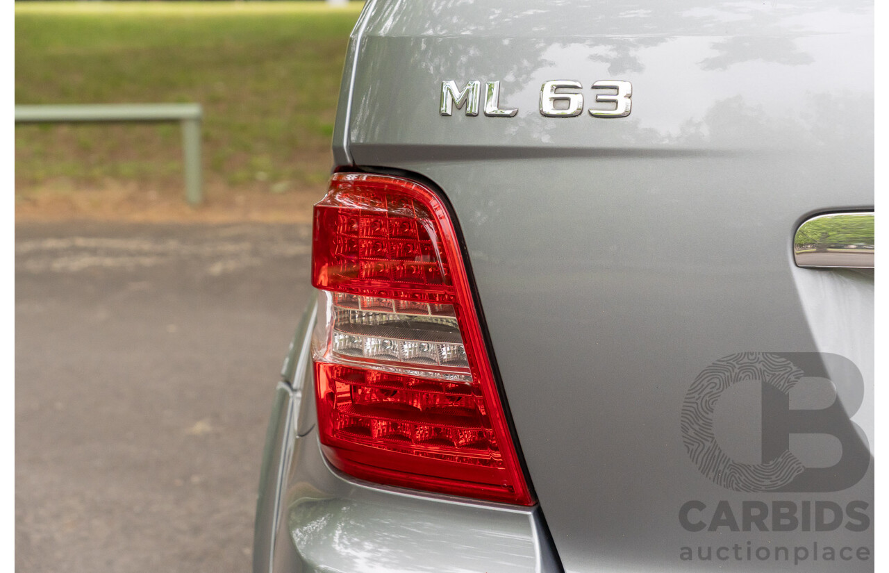 12/2009 Mercedes-Benz ML 63 AMG (4x4) W164 08 Upgrade 4d Wagon Palladium Silver Metallic V8 6.2L