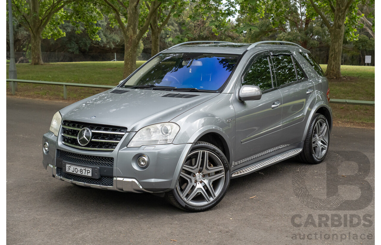 12/2009 Mercedes-Benz ML 63 AMG (4x4) W164 08 Upgrade 4d Wagon Palladium Silver Metallic V8 6.2L