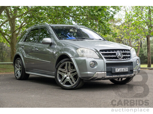 12/2009 Mercedes-Benz ML 63 AMG (4x4) W164 08 Upgrade 4d Wagon Palladium Silver Metallic V8 6.2L