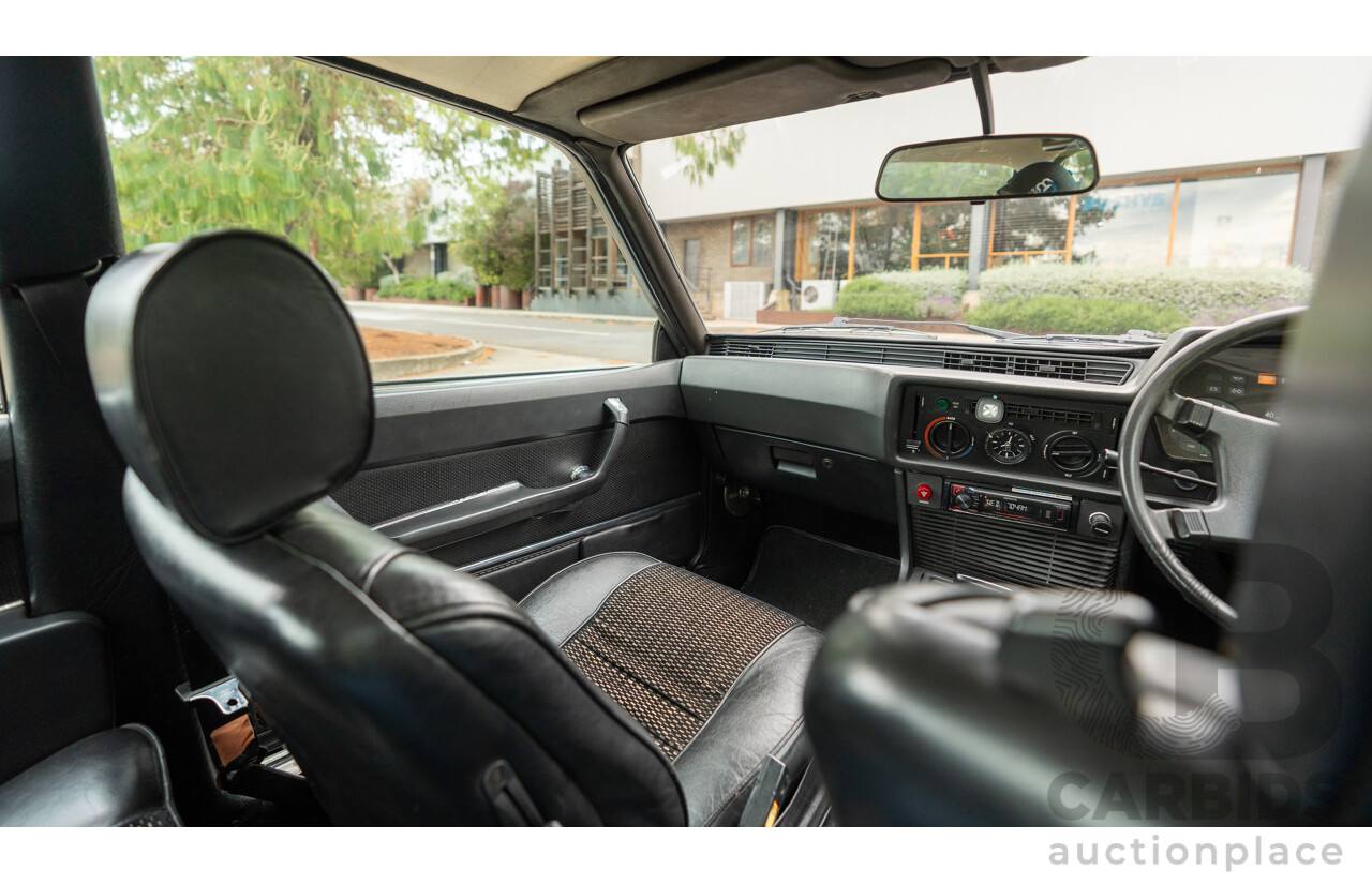 1/1977 BMW 633CSi E24 2d Coupe Schwarz Black 3.2L - Import