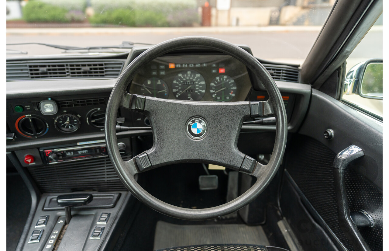 1/1977 BMW 633CSi E24 2d Coupe Schwarz Black 3.2L - Import