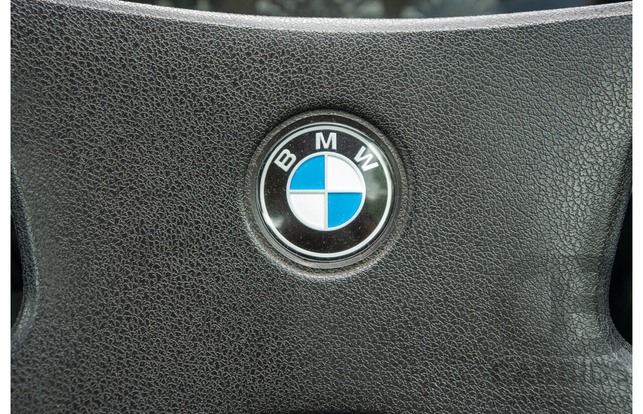 1/1977 BMW 633CSi E24 2d Coupe Schwarz Black 3.2L - Import