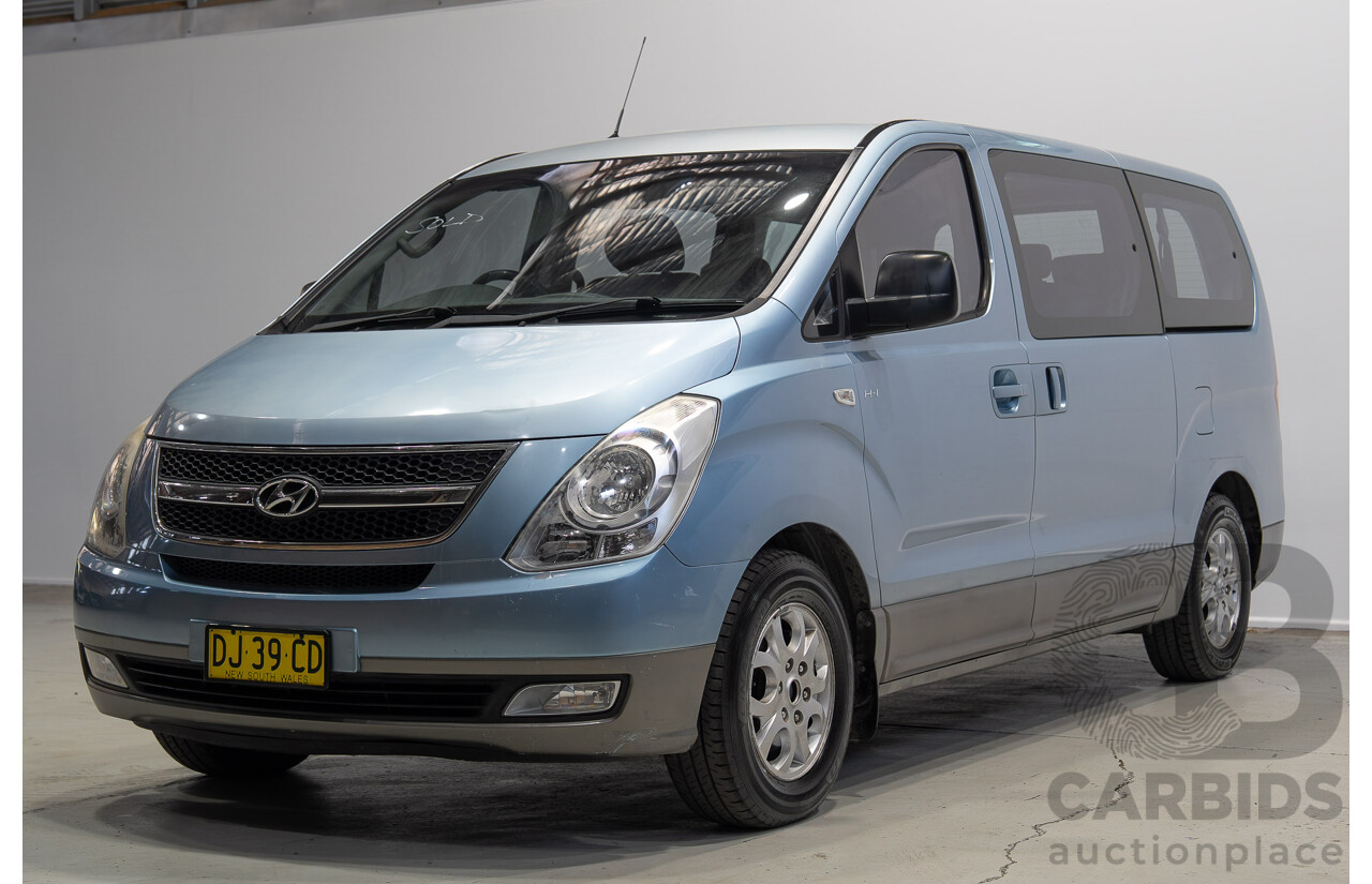 03/2011 Hyundai Imax (RWD) TQ MY11 4d Wagon Blue 2.5L