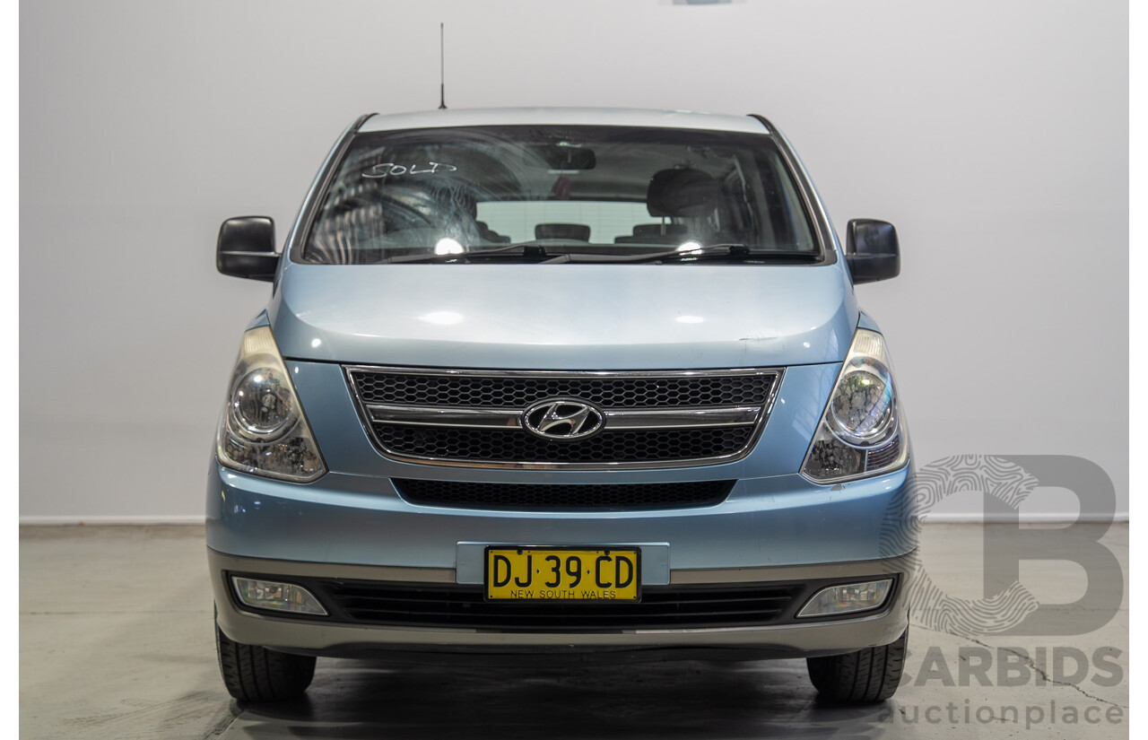 03/2011 Hyundai Imax (RWD) TQ MY11 4d Wagon Blue 2.5L