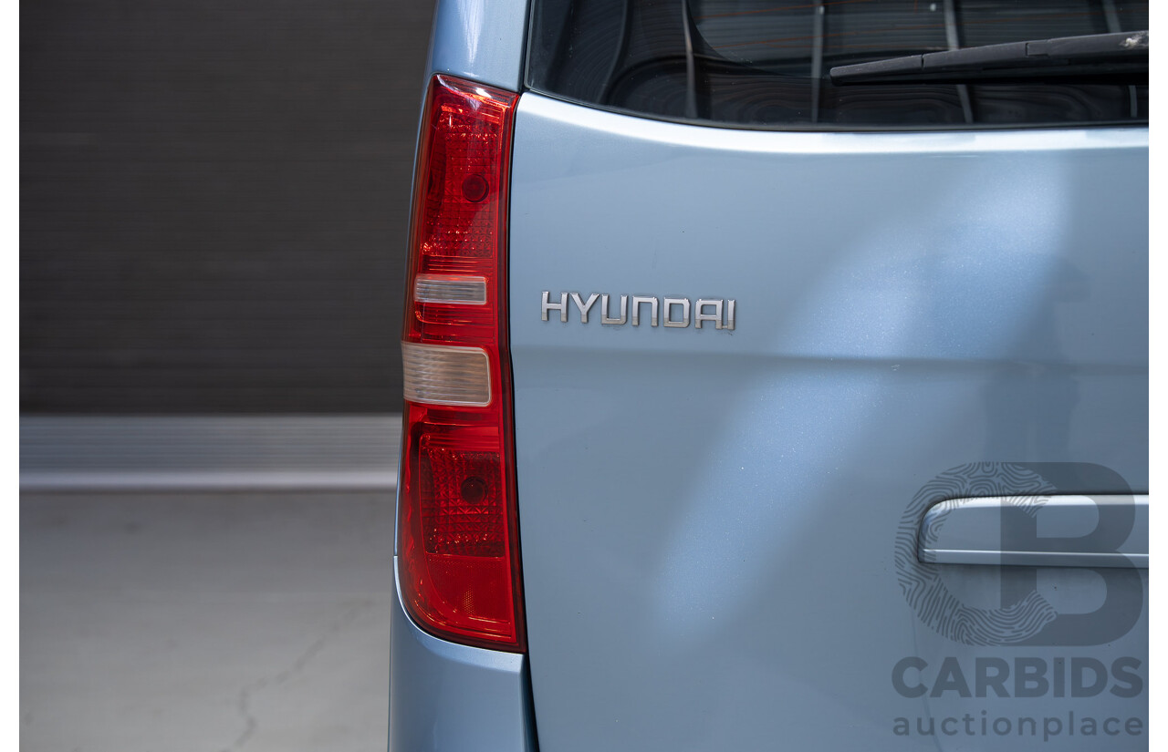 03/2011 Hyundai Imax (RWD) TQ MY11 4d Wagon Blue 2.5L