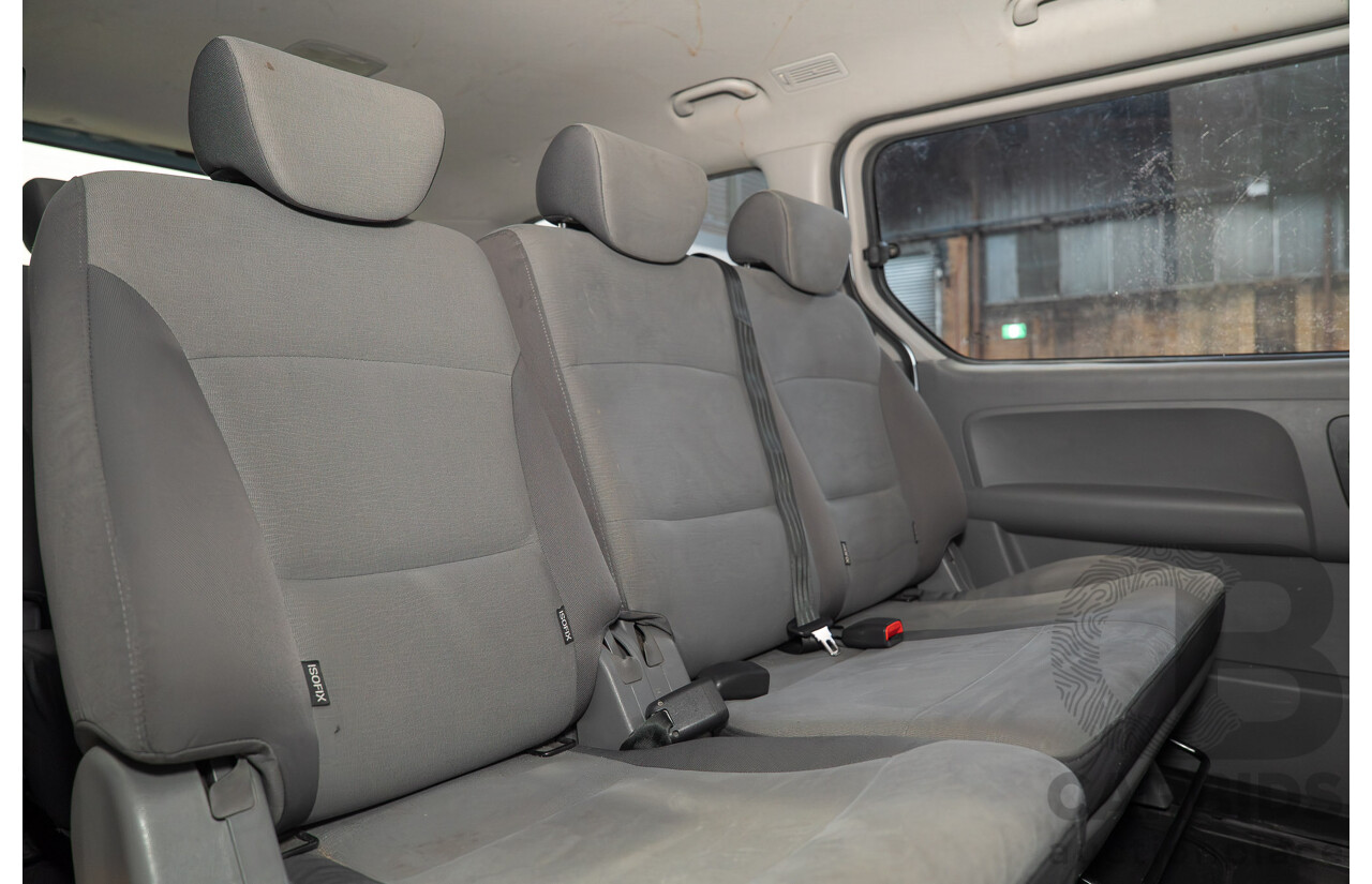 03/2011 Hyundai Imax (RWD) TQ MY11 4d Wagon Blue 2.5L