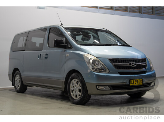 03/2011 Hyundai Imax (RWD) TQ MY11 4d Wagon Blue 2.5L