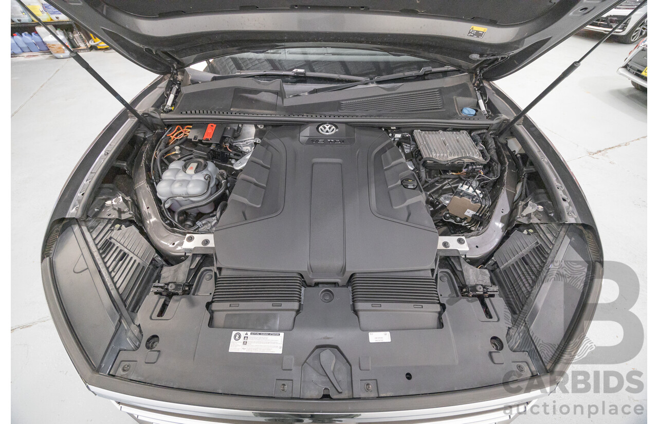 12/2019 Volkswagen Touareg 190TDI Premium (AWD) MY20 4d Wagon Silicon Gray Metallic Turbo Diesel V6 3.0L