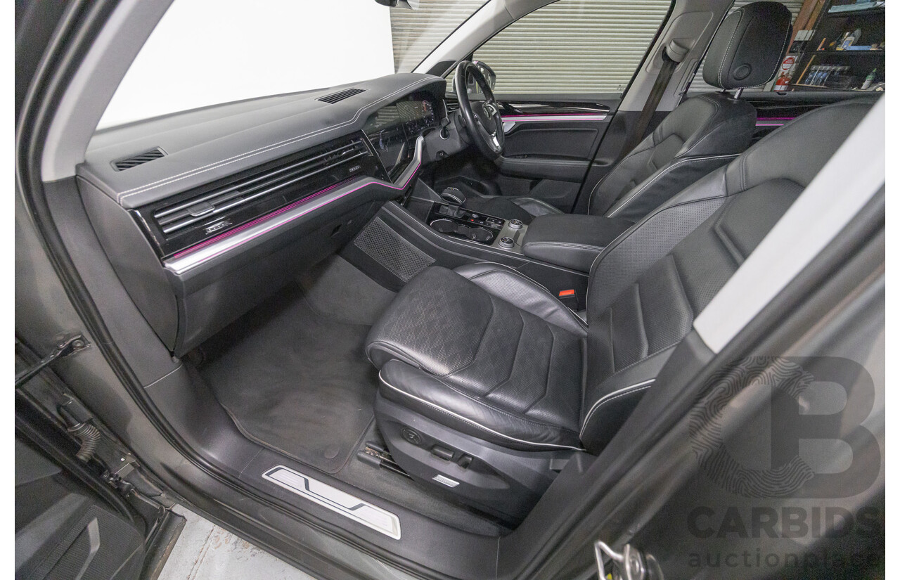 12/2019 Volkswagen Touareg 190TDI Premium (AWD) MY20 4d Wagon Silicon Gray Metallic Turbo Diesel V6 3.0L