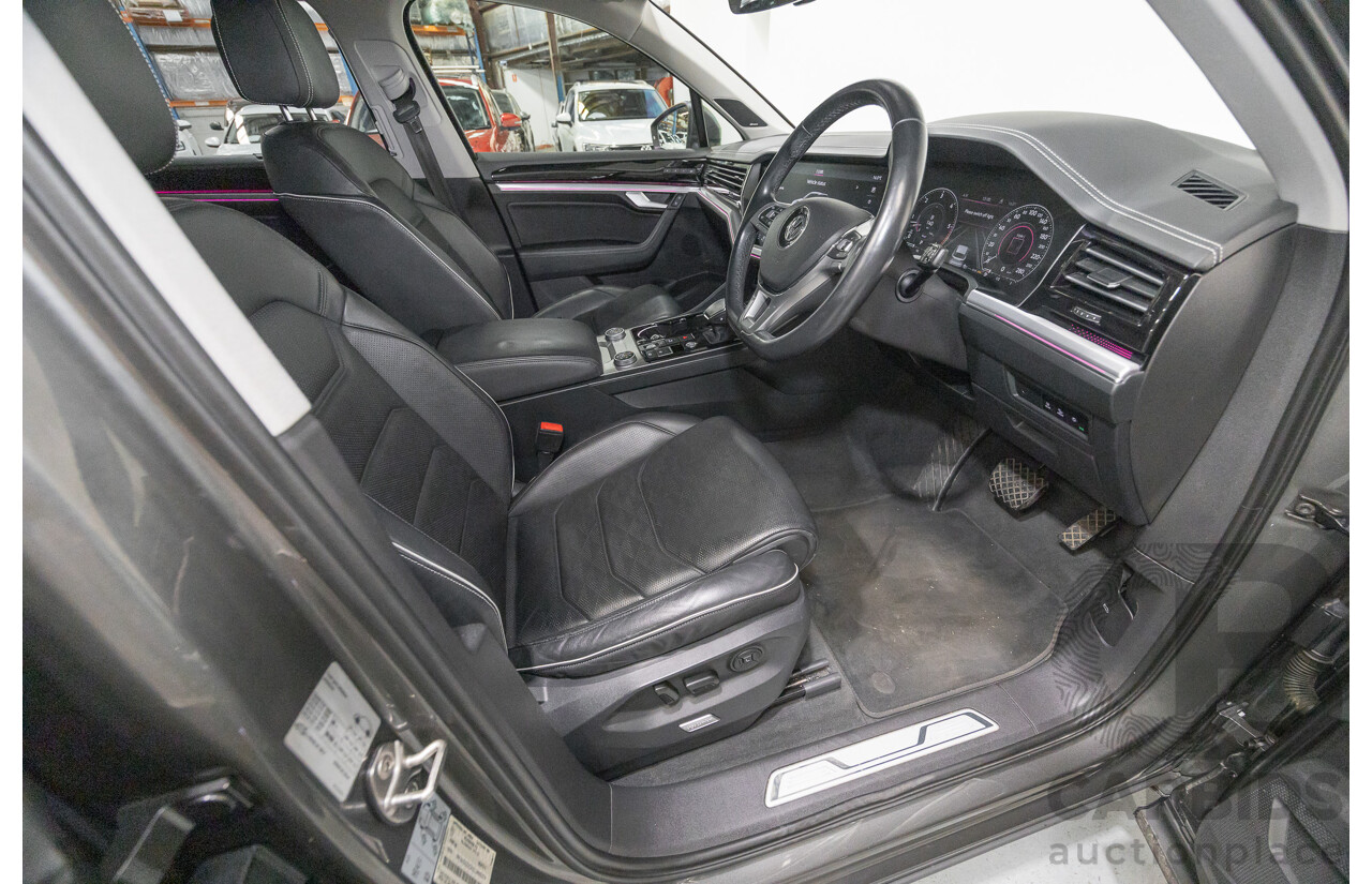 12/2019 Volkswagen Touareg 190TDI Premium (AWD) MY20 4d Wagon Silicon Gray Metallic Turbo Diesel V6 3.0L