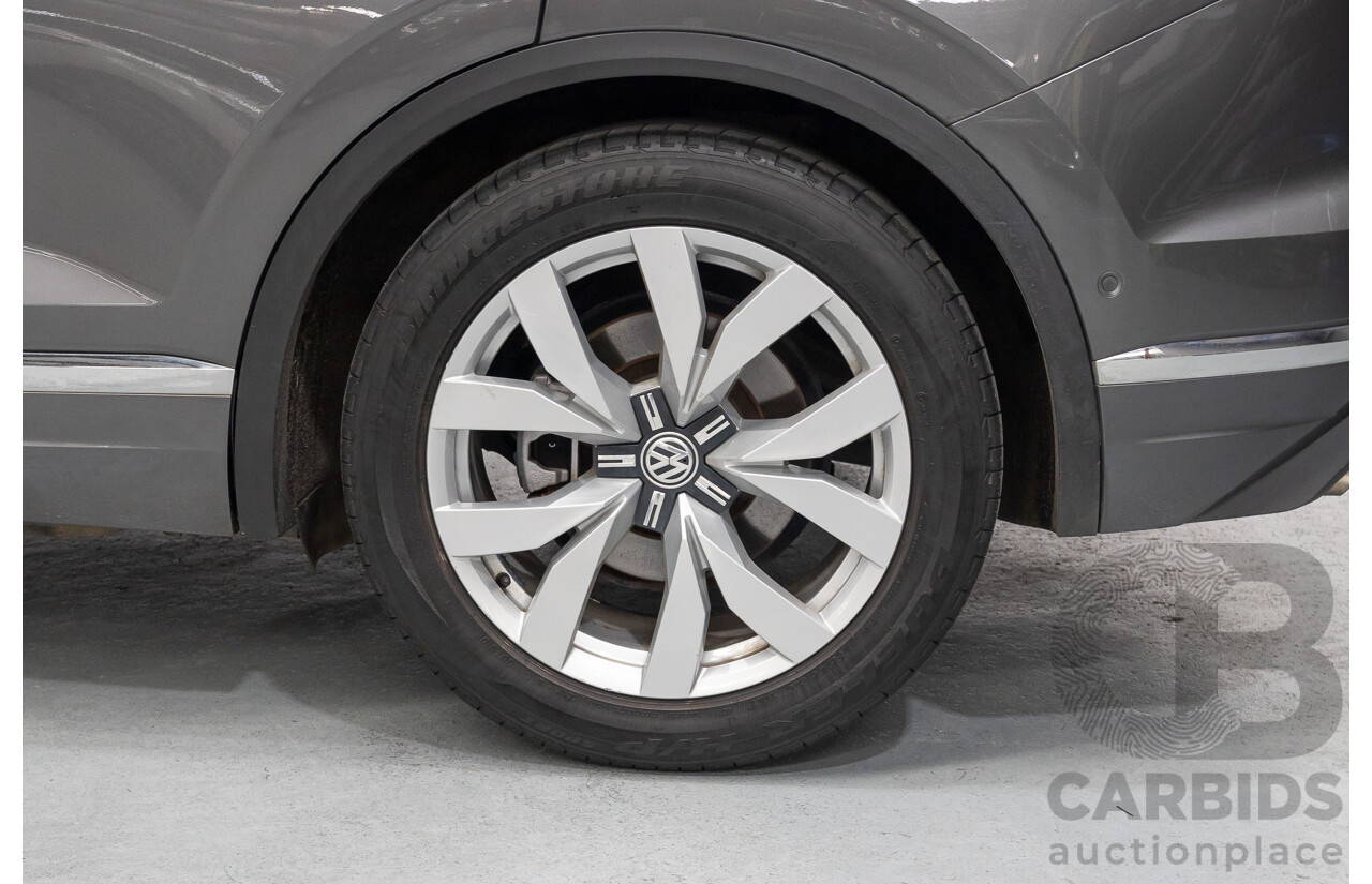 12/2019 Volkswagen Touareg 190TDI Premium (AWD) MY20 4d Wagon Silicon Gray Metallic Turbo Diesel V6 3.0L
