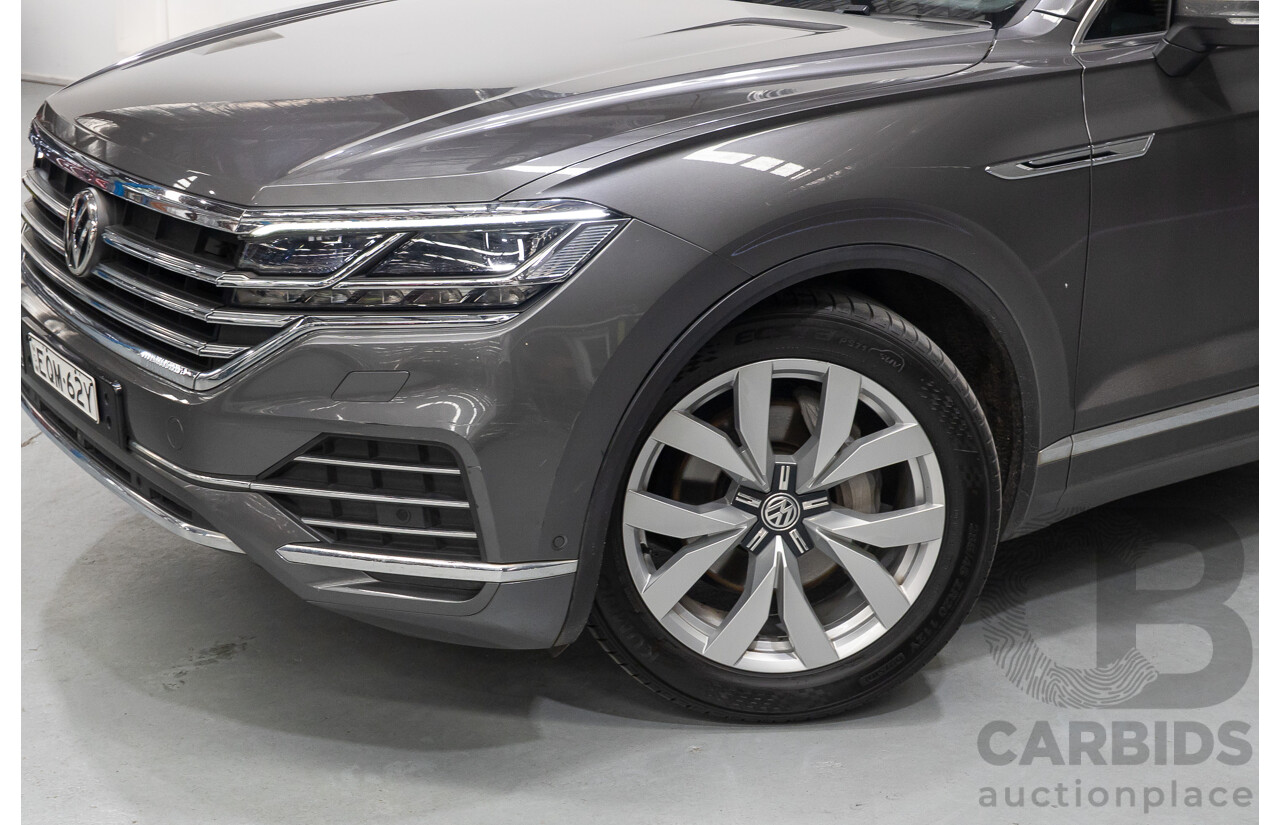 12/2019 Volkswagen Touareg 190TDI Premium (AWD) MY20 4d Wagon Silicon Gray Metallic Turbo Diesel V6 3.0L