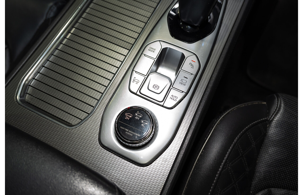 12/2021 Ssangyong Rexton Ultimate (4x4) Y450 MY22 4d Wagon Marble Grey Turbo Diesel 2.2L - 7 Seater