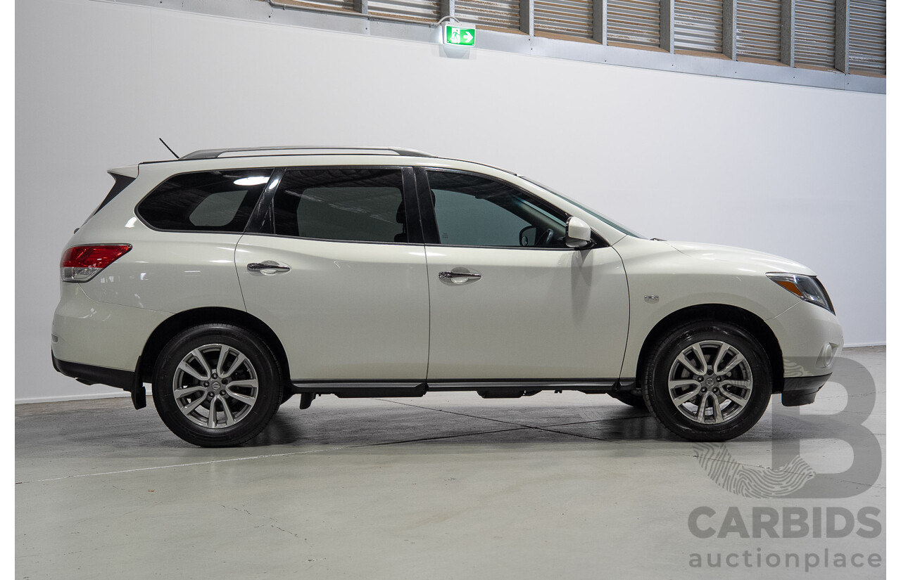 01/2015 Nissan Pathfinder ST R52 4d Wagon Glacier White V6 3.5L - 7 Seater