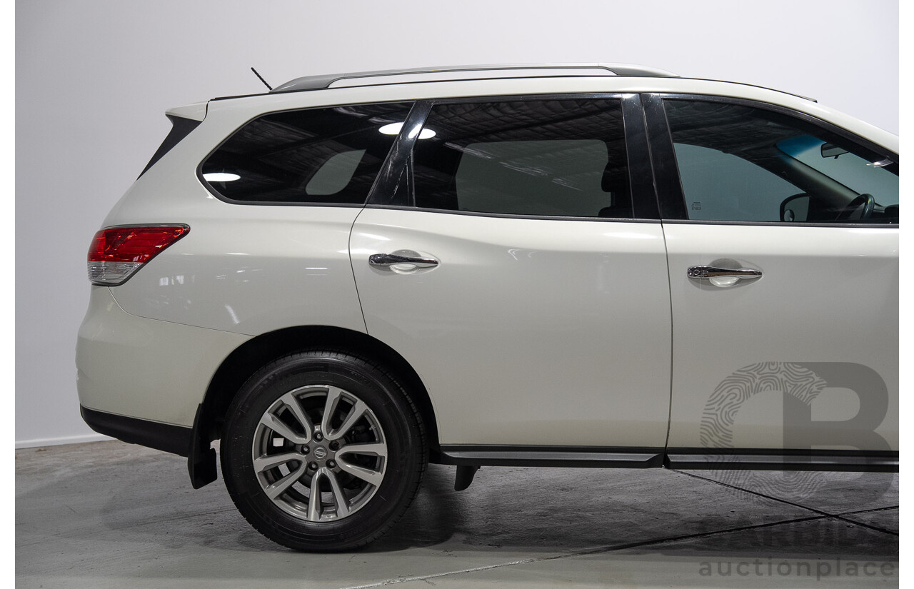 01/2015 Nissan Pathfinder ST R52 4d Wagon Glacier White V6 3.5L - 7 Seater