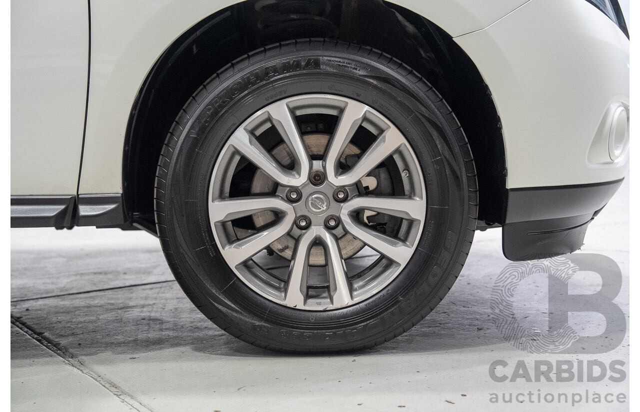 01/2015 Nissan Pathfinder ST R52 4d Wagon Glacier White V6 3.5L - 7 Seater