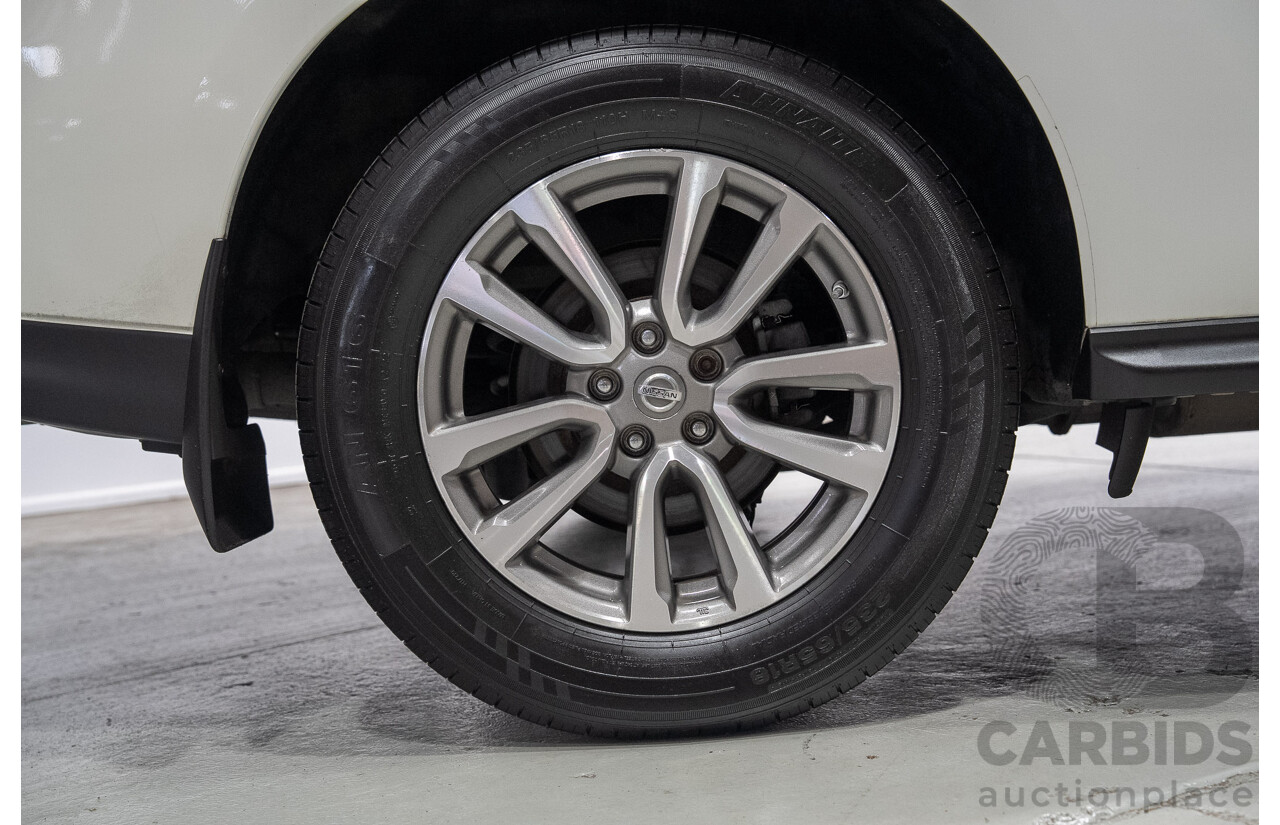 01/2015 Nissan Pathfinder ST R52 4d Wagon Glacier White V6 3.5L - 7 Seater