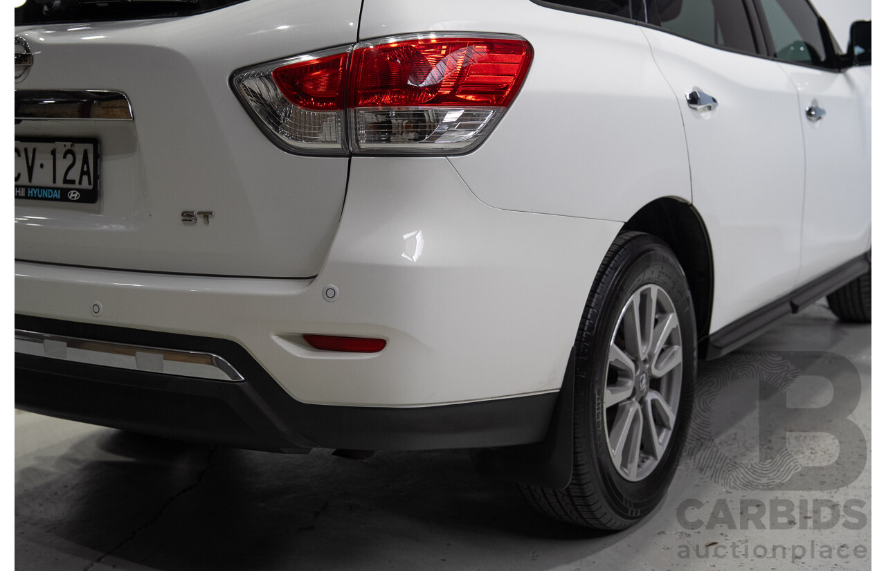 01/2015 Nissan Pathfinder ST R52 4d Wagon Glacier White V6 3.5L - 7 Seater