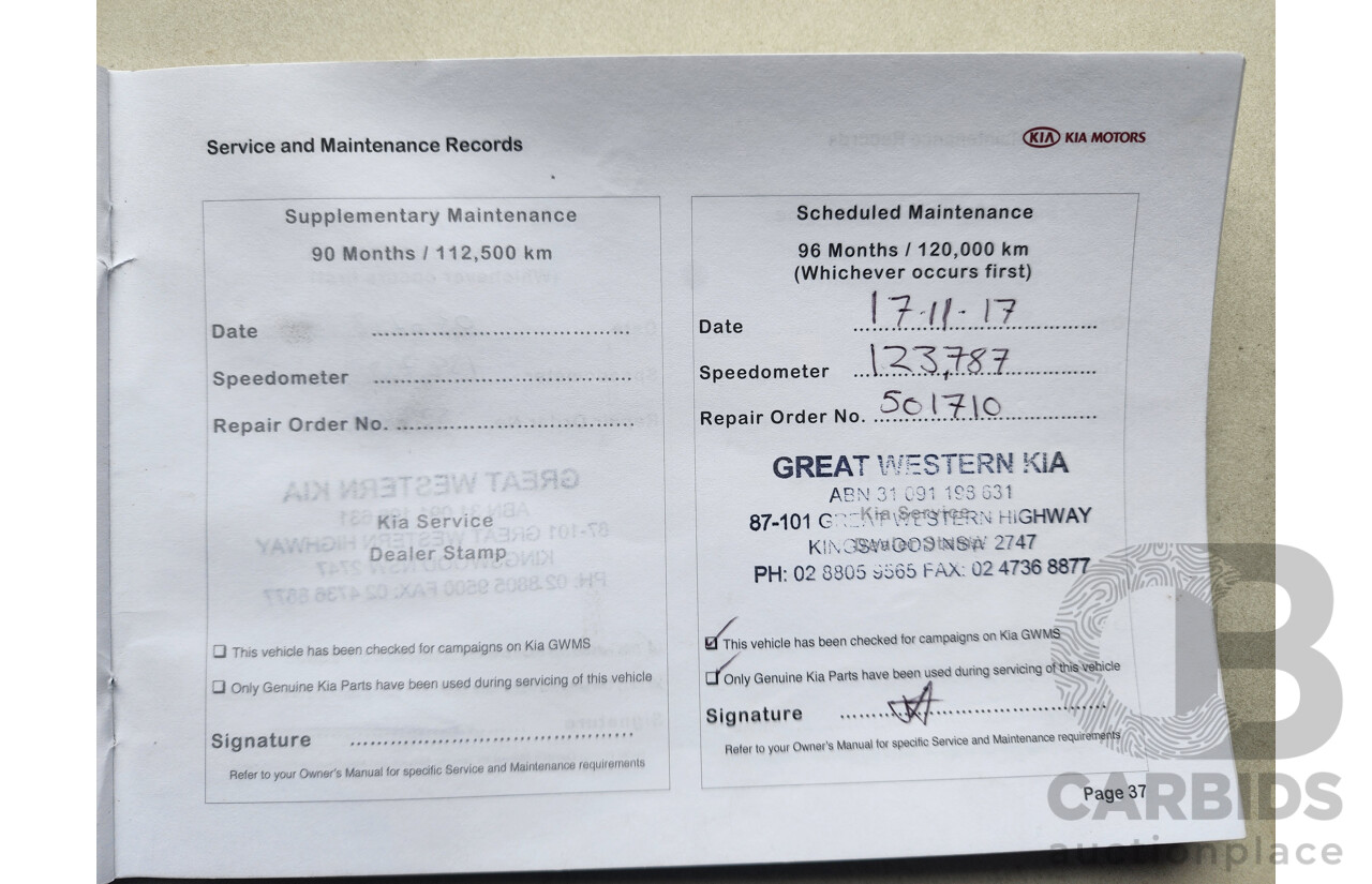 10/2012 Kia Sorento Platinum (4x4) XM MY12 4d Wagon White 2.2L