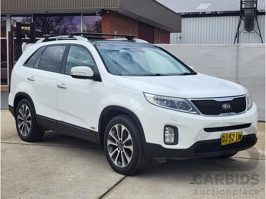 10/2012 Kia Sorento Platinum (4x4) XM MY12 4d Wagon White 2.2L