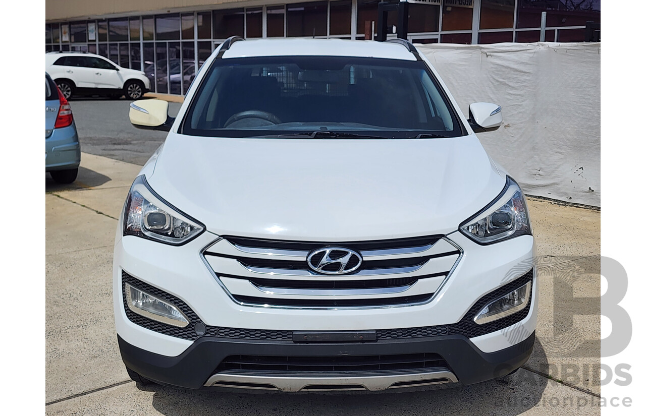 11/2013 Hyundai Santa Fe Active CRDi (4x4) DM 4d Wagon White 2.2L
